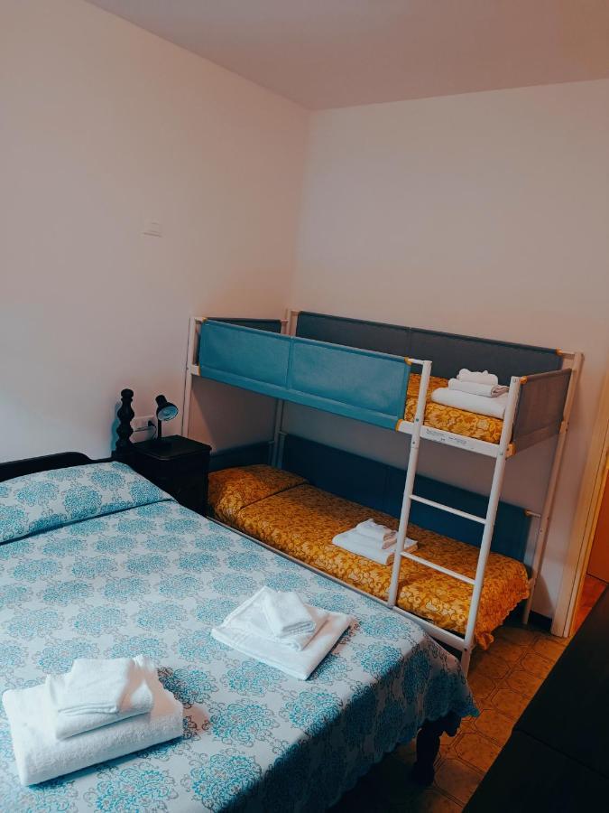 Terrace & Parking - Holiday Home Near Fegina Beach Monterosso al Mare Luaran gambar