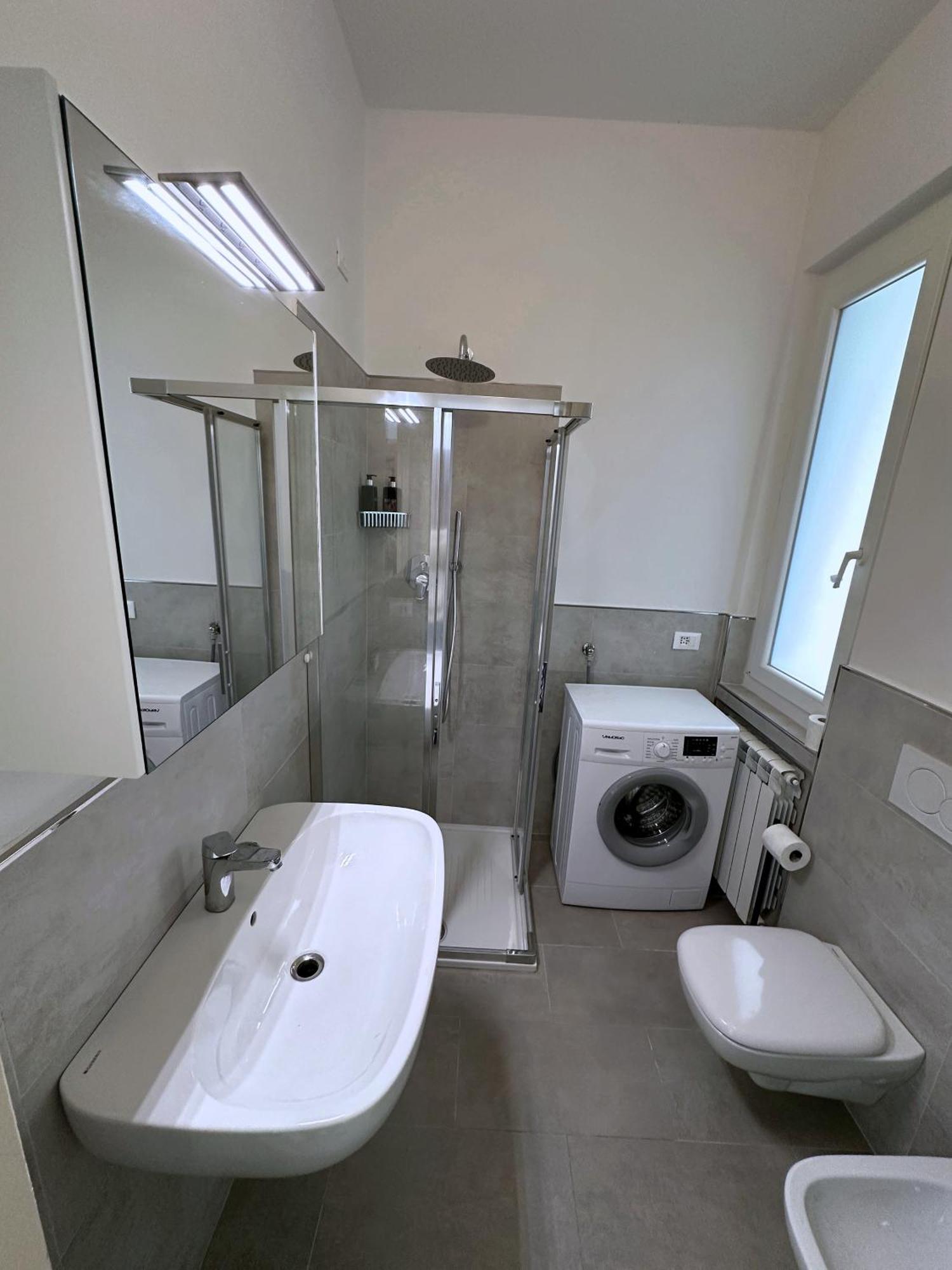 Terrace & Parking - Holiday Home Near Fegina Beach Monterosso al Mare Luaran gambar